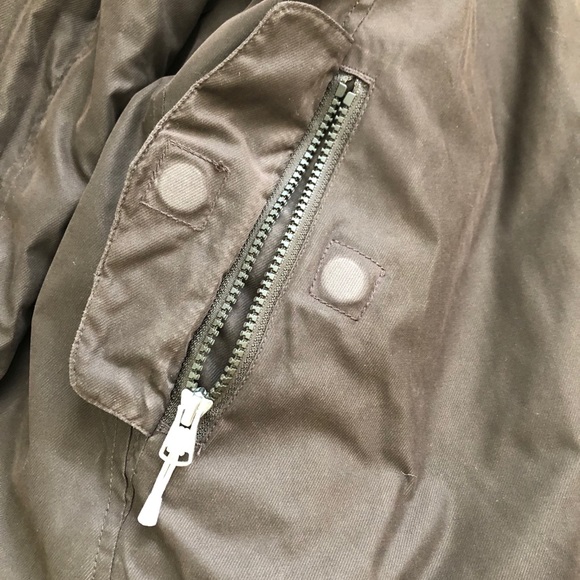 Aritzia Summit short Parka - Picture 3 of 11